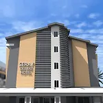 Seray Μαρμαρίς