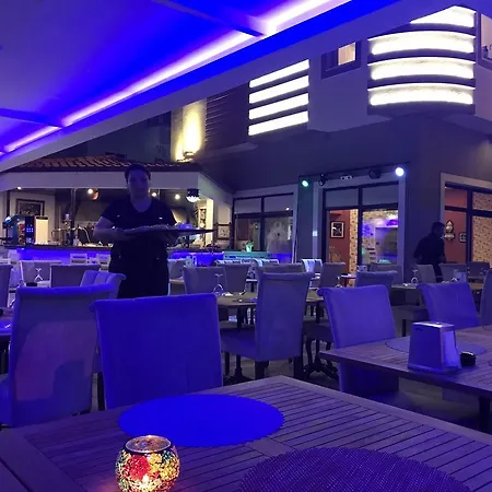 Seray Μαρμαρίς